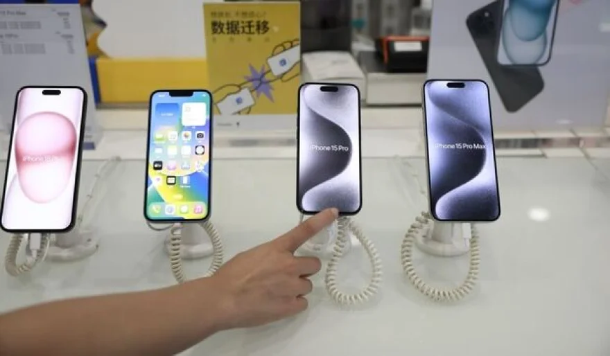 Apple's latest AI model suggests how AI might integrate with the iPhone