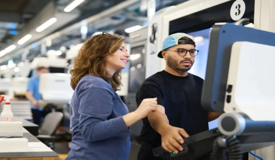 Apple commits $500B to US manufacturing, including a new AI server facility in Houston